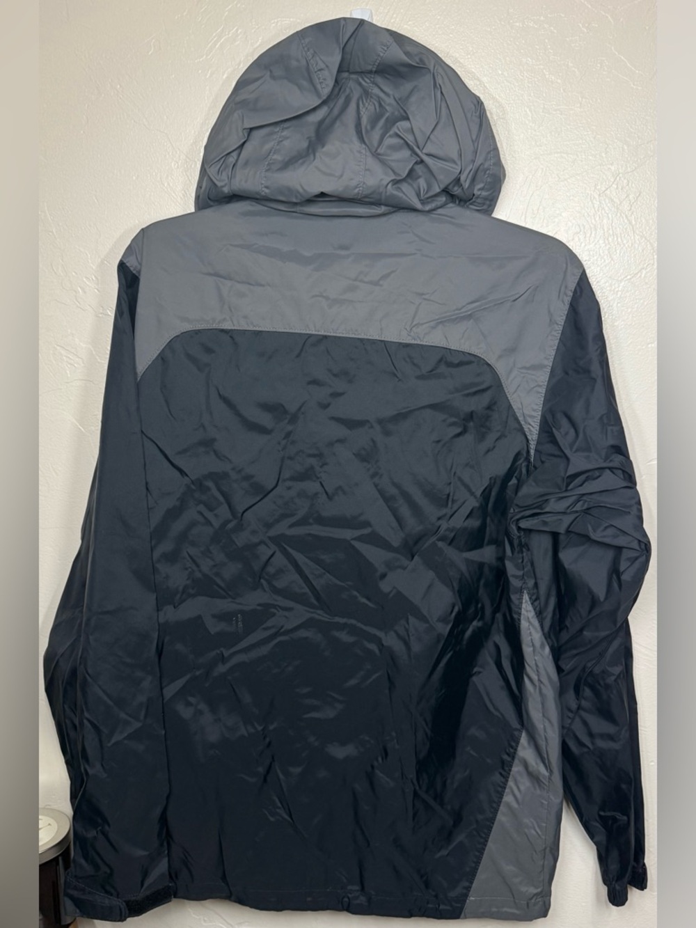 Columbia Men's Windbreaker Jacket - Picture 3 of 8
